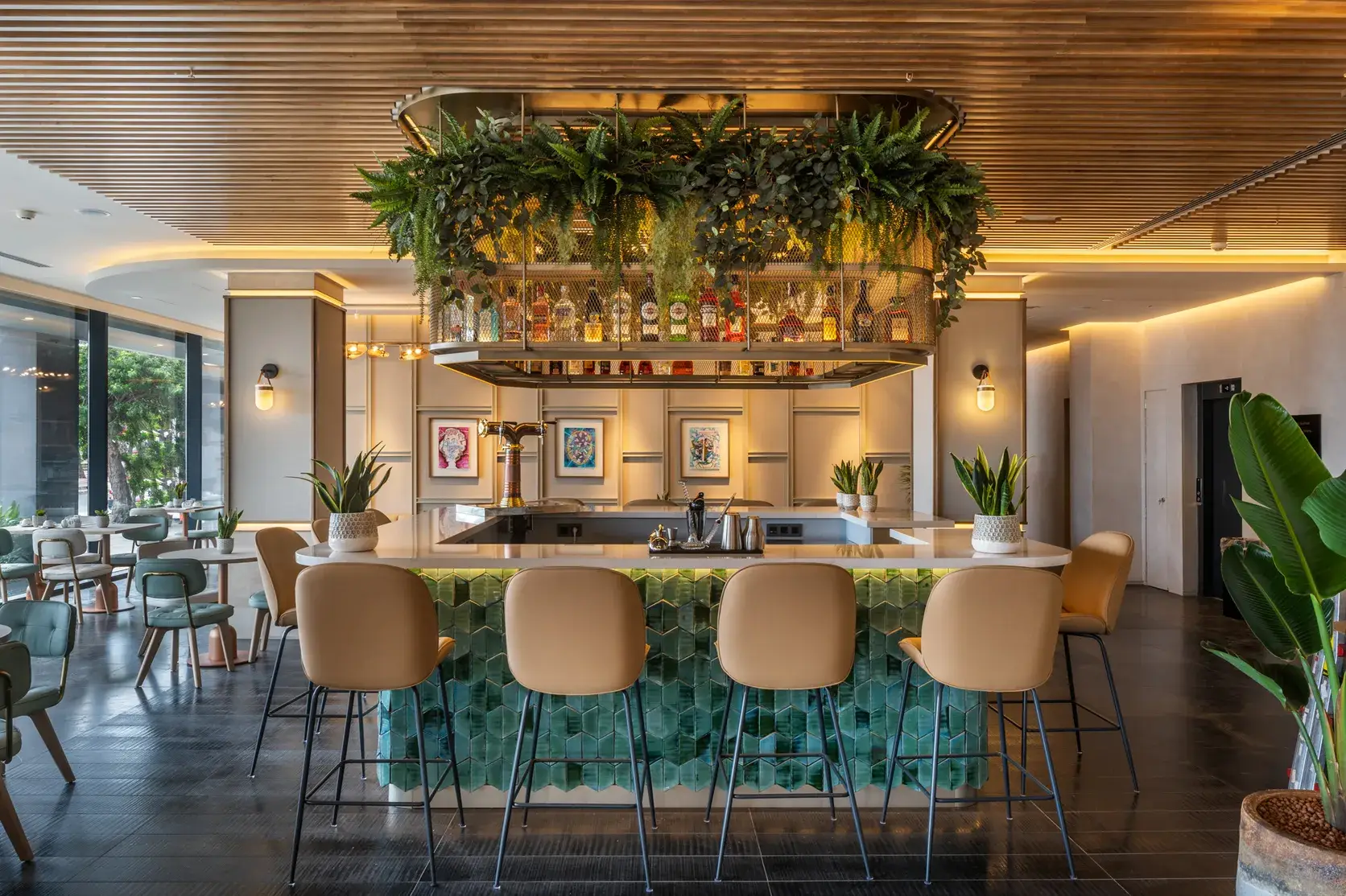 Lobby Bar 1